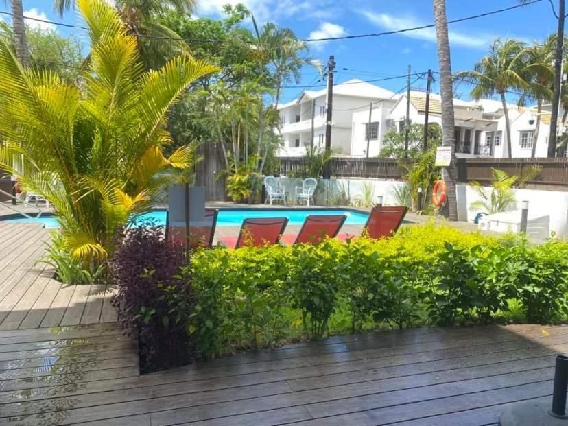 Sunkissed - Brand New Beach Apartment Located 50M From Beach Flic-en-Flacq Exterior foto